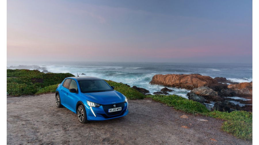 PEUGEOT 208 1.2 mHEV GT zdjęcie 