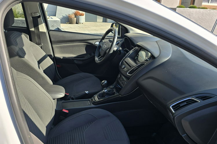 Ford Focus 1.5 TDCi 120KM Titanium / Salon PL / Bezwypadkowy / ZADBANY zdjęcie 6