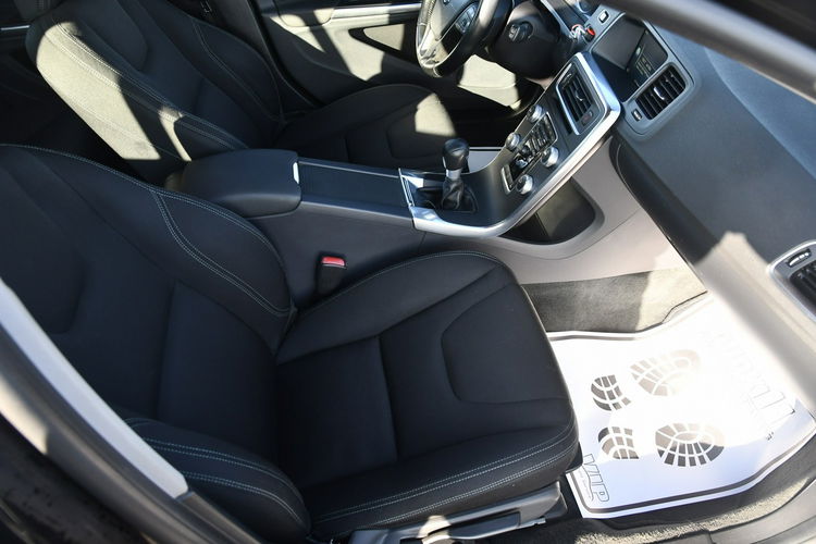 Volvo V60 1.6hdi Navi.Ledy.Klimatr 2 str.Parktronic.GWARANCJA zdjęcie 19