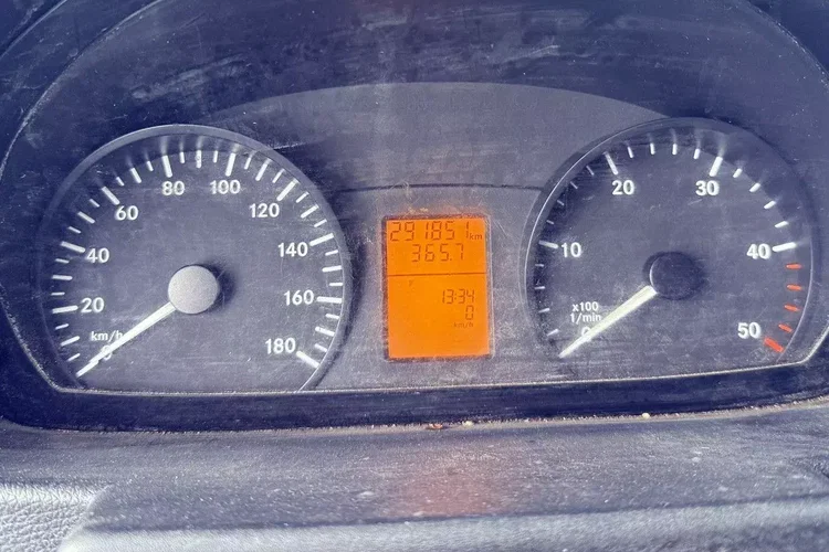 Mercedes 313 zdjęcie 12