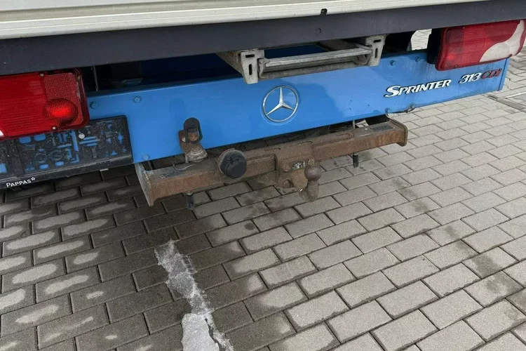 Mercedes 313 zdjęcie 3