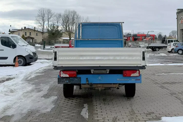 Mercedes 313 zdjęcie 4