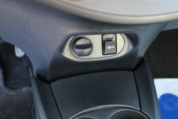 Toyota Yaris 1.5 Dual VVT-iE 111 KM Premium 5d zdjęcie 18