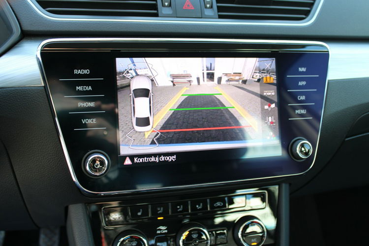 Skoda Superb AMBITION DSG F-vat Gwarancja Salo Polska zdjęcie 20