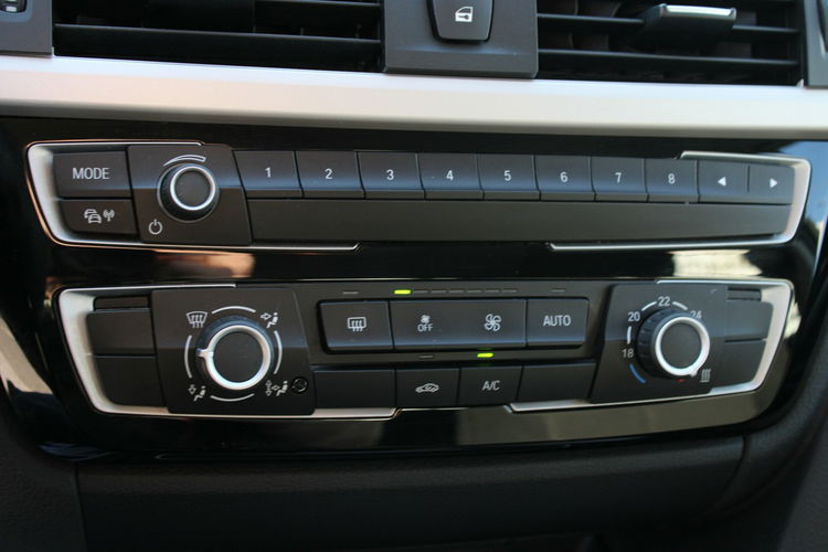 BMW 318 Salon Polska Automat Gwarancja LED F-vat zdjęcie 18