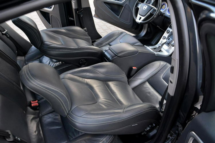 S60 R-Design Duża Navi Skóry Led 2xParktronic Alu 18"ASO Volvo zdjęcie 18