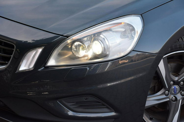 S60 R-Design Duża Navi Skóry Led 2xParktronic Alu 18"ASO Volvo zdjęcie 5