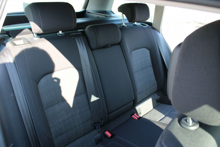 Volkswagen Passat Business DSG LED F-vat Salon Polska Gwarancja zdjęcie 11