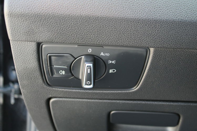 Volkswagen Passat Business DSG LED F-vat Salon Polska Gwarancja zdjęcie 17