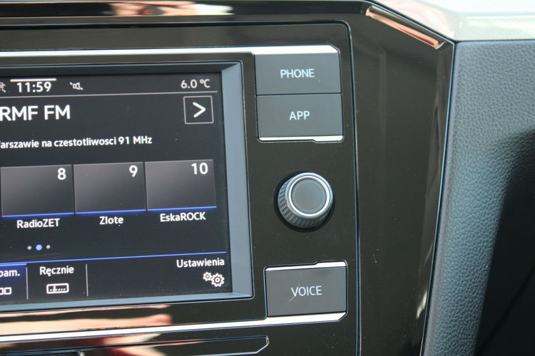Volkswagen Passat Business DSG LED F-vat Salon Polska Gwarancja zdjęcie 23