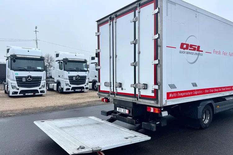 Mercedes ATEGO1223 CHLODNIA CARIERR zdjęcie 22