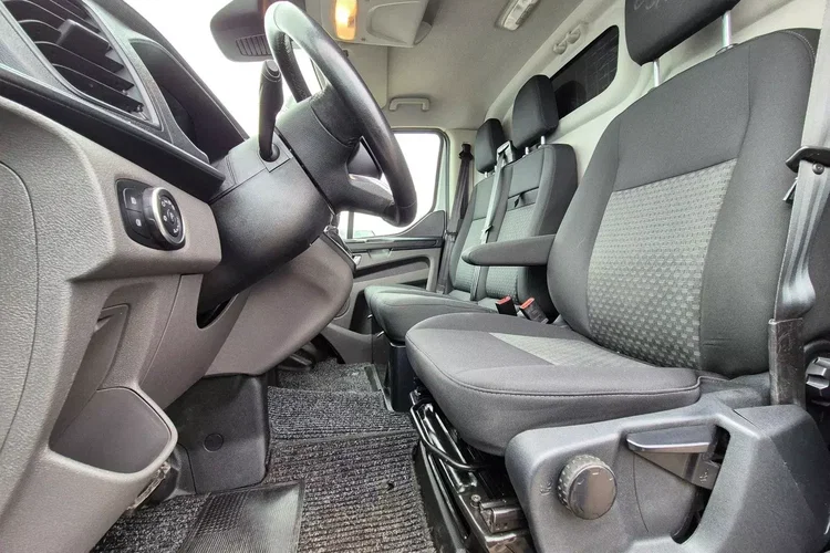 Ford Transit Custom L2H1 64900zł NETTO 2.0TdCi/170KM zdjęcie 18