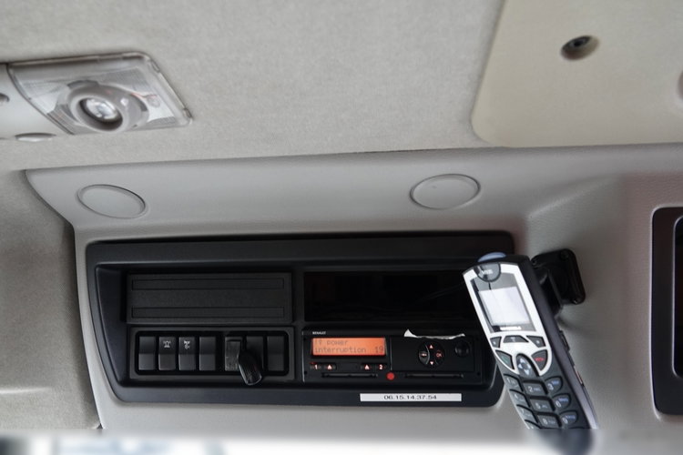 Renault KERAX 410 / 6x4 / WYWROTKA / HYDROBURTA / BORDMATIC / MANUAL / SPROWADZONA zdjęcie 54