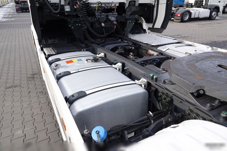 Scania S 520 / V8 / RETARDER / KLIMA POSTOJOWA / SKÓRY / OPONY 100% / BOGATE WYPOSAŻENIE / PO KONTRAKCIE SERWISOWYM zdjęcie 14