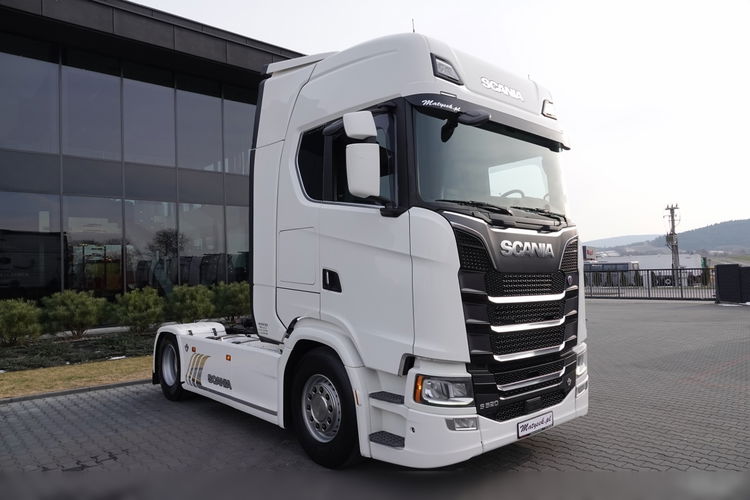 Scania S 520 / V8 / RETARDER / KLIMA POSTOJOWA / SKÓRY / OPONY 100% / BOGATE WYPOSAŻENIE / PO KONTRAKCIE SERWISOWYM zdjęcie 3