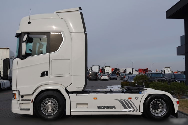 Scania S 520 / V8 / RETARDER / KLIMA POSTOJOWA / SKÓRY / OPONY 100% / BOGATE WYPOSAŻENIE / PO KONTRAKCIE SERWISOWYM zdjęcie 7