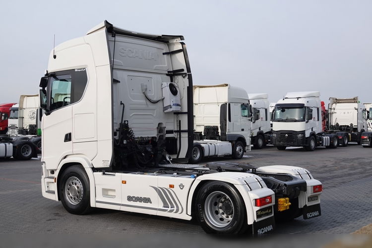 Scania S 520 / V8 / RETARDER / KLIMA POSTOJOWA / SKÓRY / OPONY 100% / BOGATE WYPOSAŻENIE / PO KONTRAKCIE SERWISOWYM zdjęcie 8