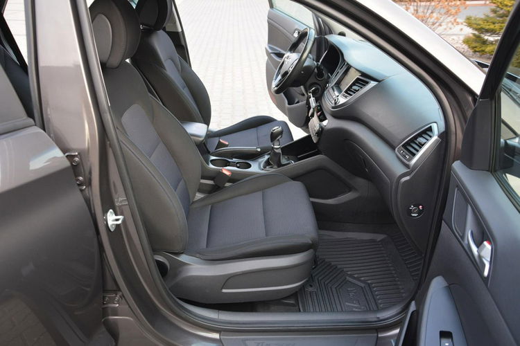 Hyundai Tucson Ledy Duża Navi Kamera 2XParktronic Klimatronic Asystent Pasa z Niemiec zdjęcie 16