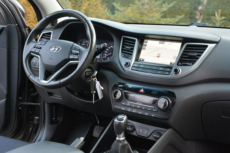 Hyundai Tucson Ledy Duża Navi Kamera 2XParktronic Klimatronic Asystent Pasa z Niemiec zdjęcie 19
