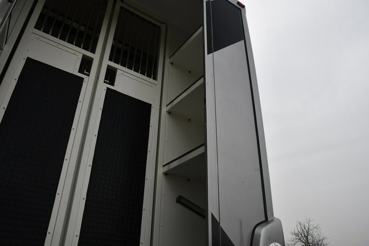 Renault Master Koniowóz - Nowa Zabudowa.Master na 2 Konie. 2.3dci. Hak.Klimatyzacja zdjęcie 22