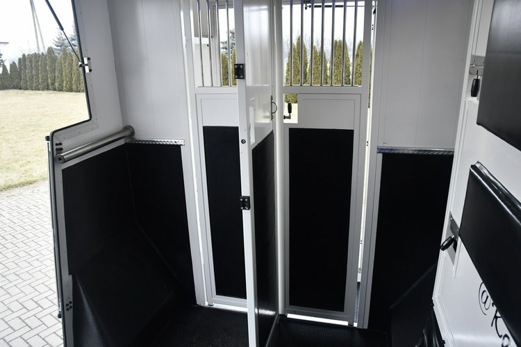 Renault Master Koniowóz - Nowa Zabudowa.Master na 2 Konie. 2.3dci. Hak.Klimatyzacja zdjęcie 26