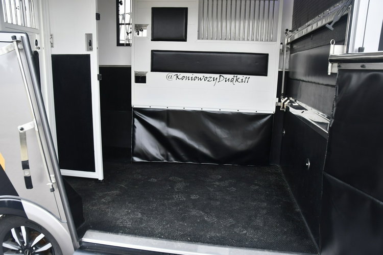 Renault Master Koniowóz - Nowa Zabudowa.Master na 2 Konie. 2.3dci. Hak.Klimatyzacja zdjęcie 27