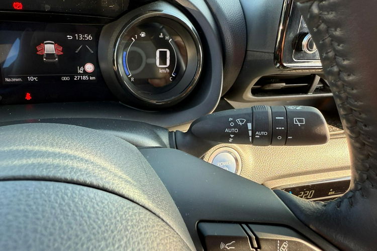 Mazda 2 automat, navi, klimatronic, hybryda zdjęcie 22