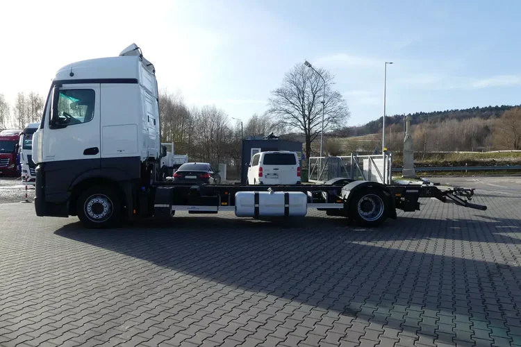 Mercedes ACTROS MP4 1836 / BDF / AUTOMAT / POD ZABUDOWĘ / zdjęcie 4