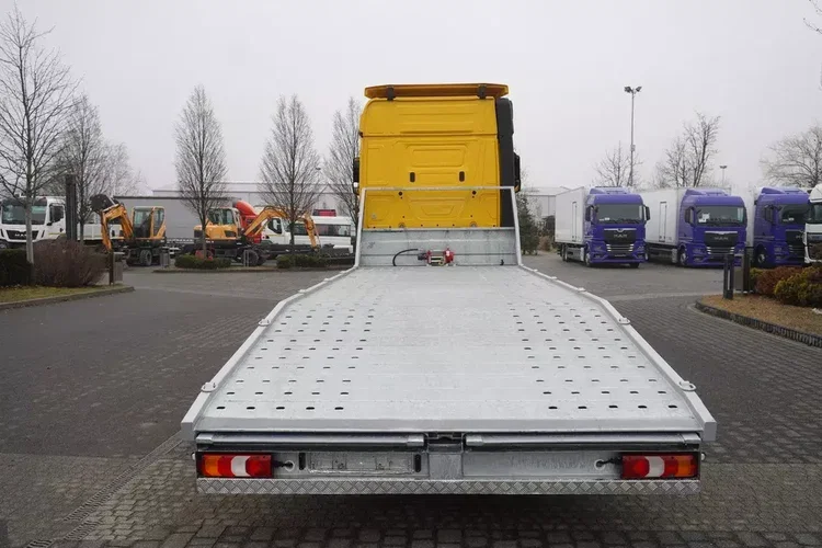 Mercedes Actros 2542 / NOWA laweta / kabina sypialna zdjęcie 3