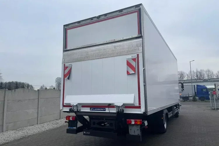 Mercedes ATEGO 818, IZOTERMA OGRZEWANA zdjęcie 7