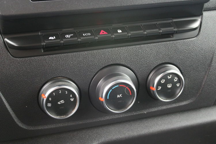 Renault Master Skrzynia 7 osob. F-vat Vat-1 Gwarancja zdjęcie 18