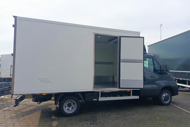 Iveco Daily 50C18HA8Z zdjęcie 9