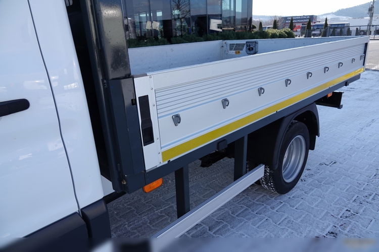 Ford TRANSIT / DOKA / BRYGADÓWKA / PLATFORMA / MANUAL /  7-OSOBOWY / DMC 3500KG / SPROWADZONY / NISKI PRZEBIEG zdjęcie 15