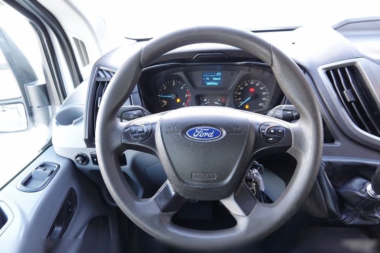 Ford TRANSIT / DOKA / BRYGADÓWKA / PLATFORMA / MANUAL /  7-OSOBOWY / DMC 3500KG / SPROWADZONY / NISKI PRZEBIEG zdjęcie 30