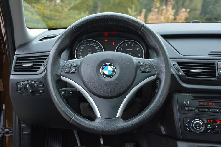 X1 sDrive Sport Line Panorama Klimatronic Relingi Parktronic ASO BMW zdjęcie 23
