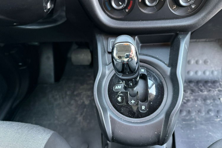 Fiat Doblo Automat Maxi 1.6 Multijet Dualogic 90KM zdjęcie 11