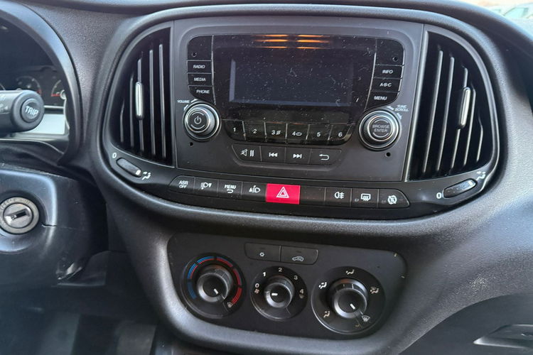 Fiat Doblo Automat Maxi 1.6 Multijet Dualogic 90KM zdjęcie 13