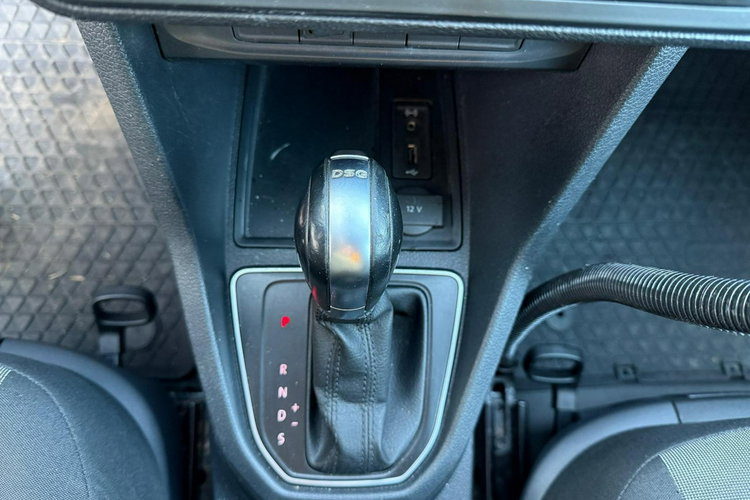 Volkswagen Caddy 2.0 TDI Maxi długi Automat Klimatyzacja podgrzewane siedzenia zdjęcie 17