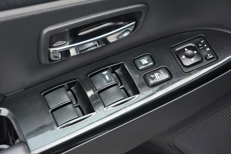 4008 Panorama 4x4 Skóry Ledy Kamera Navi Xenon Keyless Go Aso Peugeot zdjęcie 32