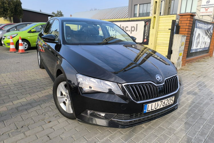 Skoda Superb 1.6 TDi 120KM Skóra Automat zdjęcie 12
