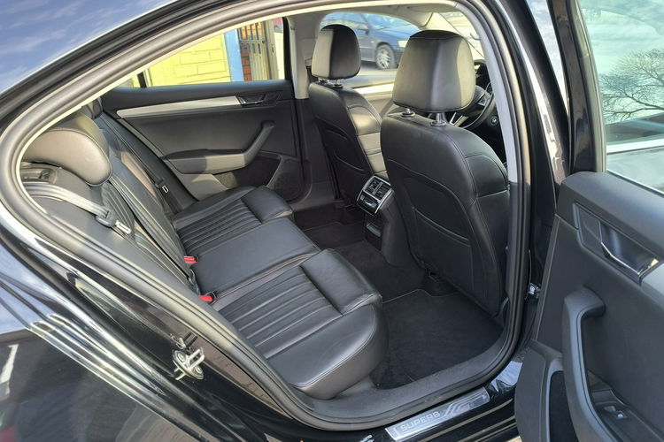 Skoda Superb 1.6 TDi 120KM Skóra Automat zdjęcie 25