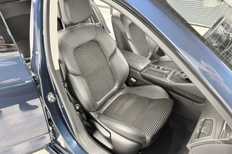 Renault Talisman 1.6 DCi 160KM BOSE EDITION Navi FullLed HandsFree HeadUp 4CONTROL zdjęcie 28