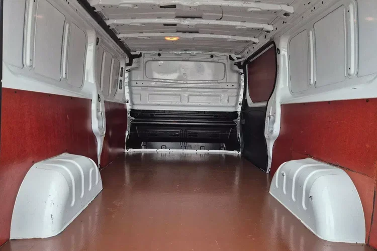 Opel Vivaro L2H1 42999zł NETTO 1.6CDTi/125KM zdjęcie 13