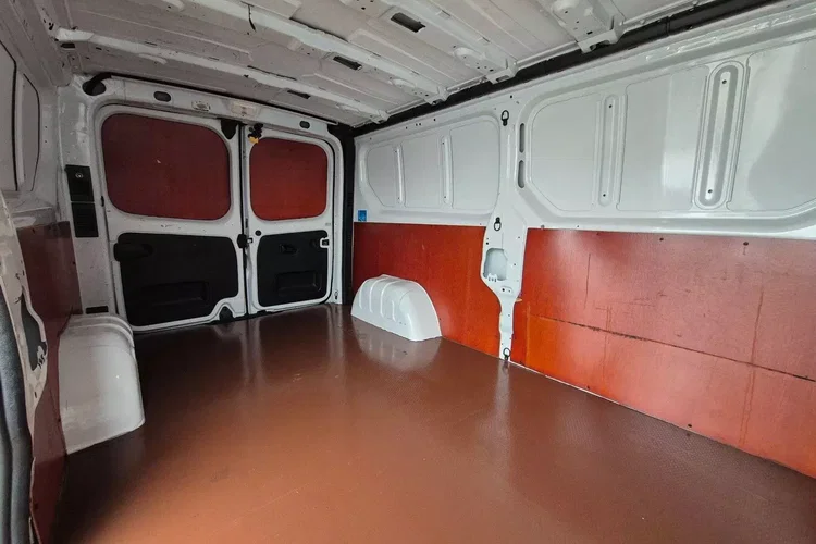 Opel Vivaro L2H1 42999zł NETTO 1.6CDTi/125KM zdjęcie 15