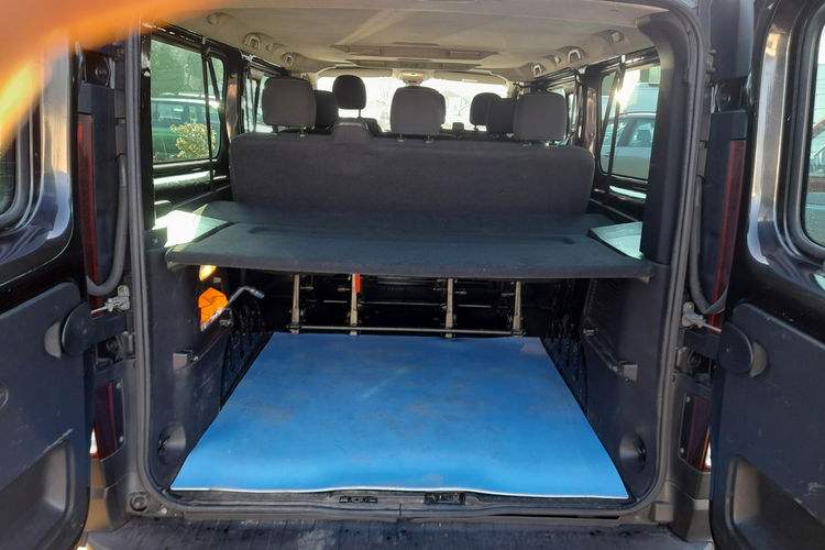 Opel Vivaro 9-cio osobowy LONG Klima kamera czujniki zdjęcie 10