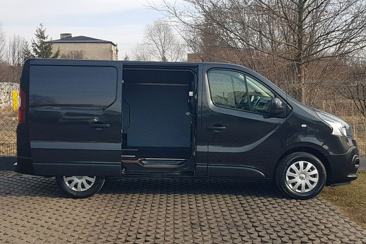 Renault Trafic VIVARO KLIMA TEMPOMAT 1.6 DCI 145 BLASZAK VAN FURGON L1H1 KRAJOWY zdjęcie 17