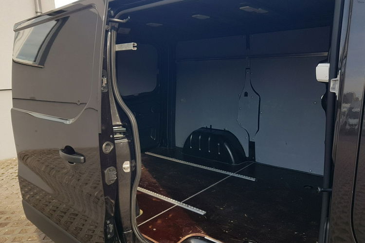 Renault Trafic VIVARO KLIMA TEMPOMAT 1.6 DCI 145 BLASZAK VAN FURGON L1H1 KRAJOWY zdjęcie 6