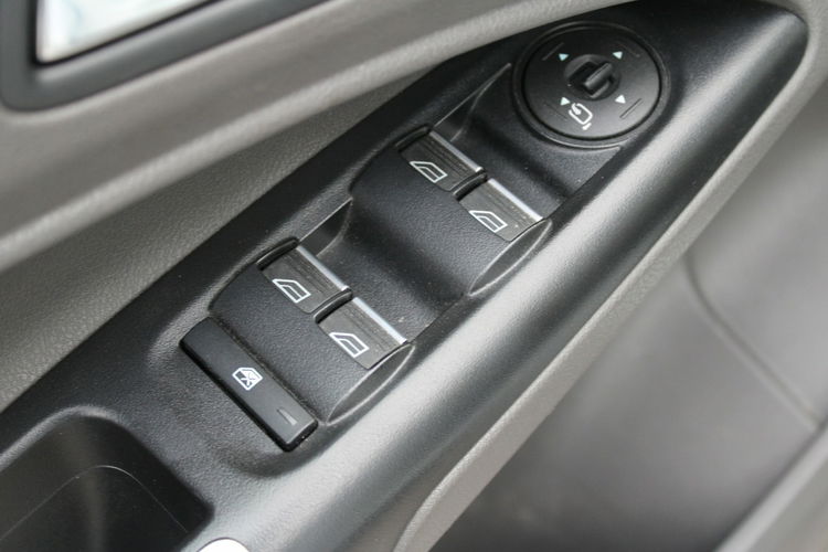 Ford Tourneo Connect 1.5 EcoBlue 120KM Titanium F-vat Gwarancja SalonPL zdjęcie 14