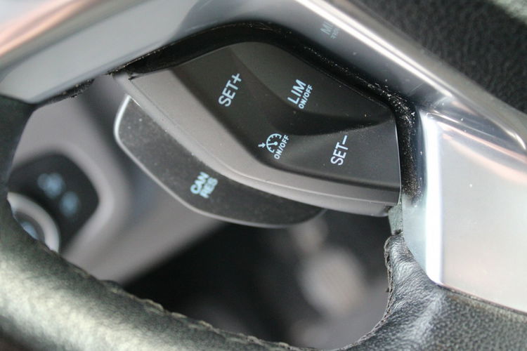 Ford Tourneo Connect 1.5 EcoBlue 120KM Titanium F-vat Gwarancja SalonPL zdjęcie 19