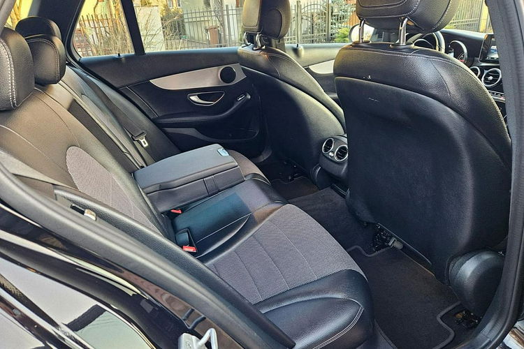 Mercedes C 350 211kM + 69 kM zdjęcie 21